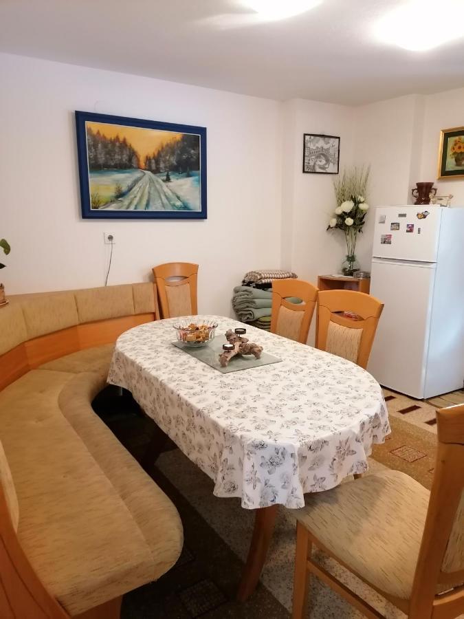 Tiha Dolina Villa Zelezniki ภายนอก รูปภาพ