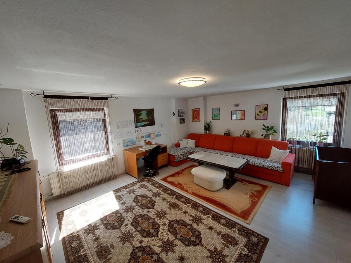 Tiha Dolina Villa Zelezniki ภายนอก รูปภาพ